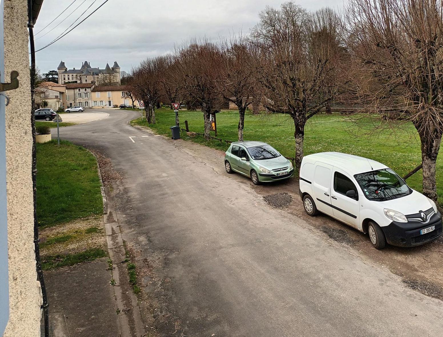 Апартаменти Au Bord De La Riviere Verteuil-sur-Charente Екстер'єр фото
